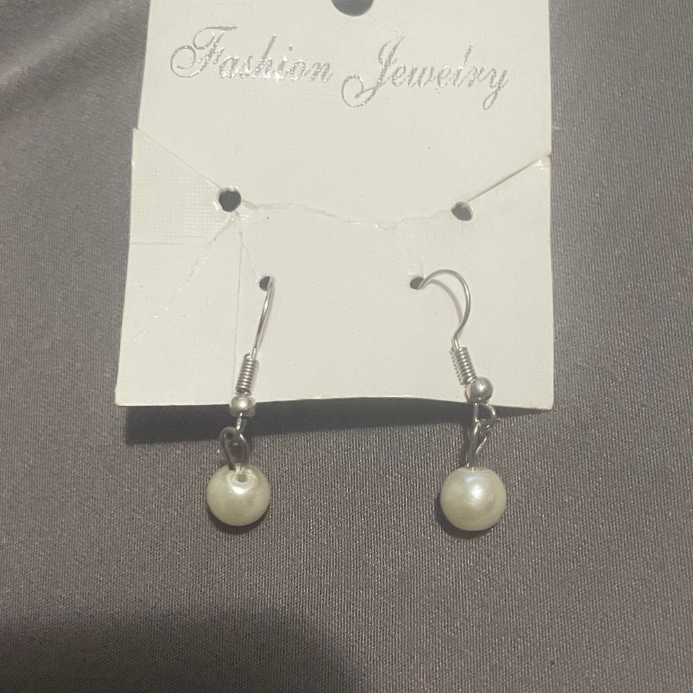 Elegant Silver Pearl Drop Earrings